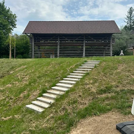 Camping Kamp Na Kmetiji Medle